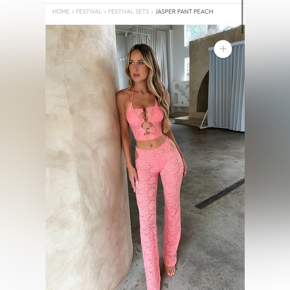 Brand new with tags 2 piece festival peach set lace pants